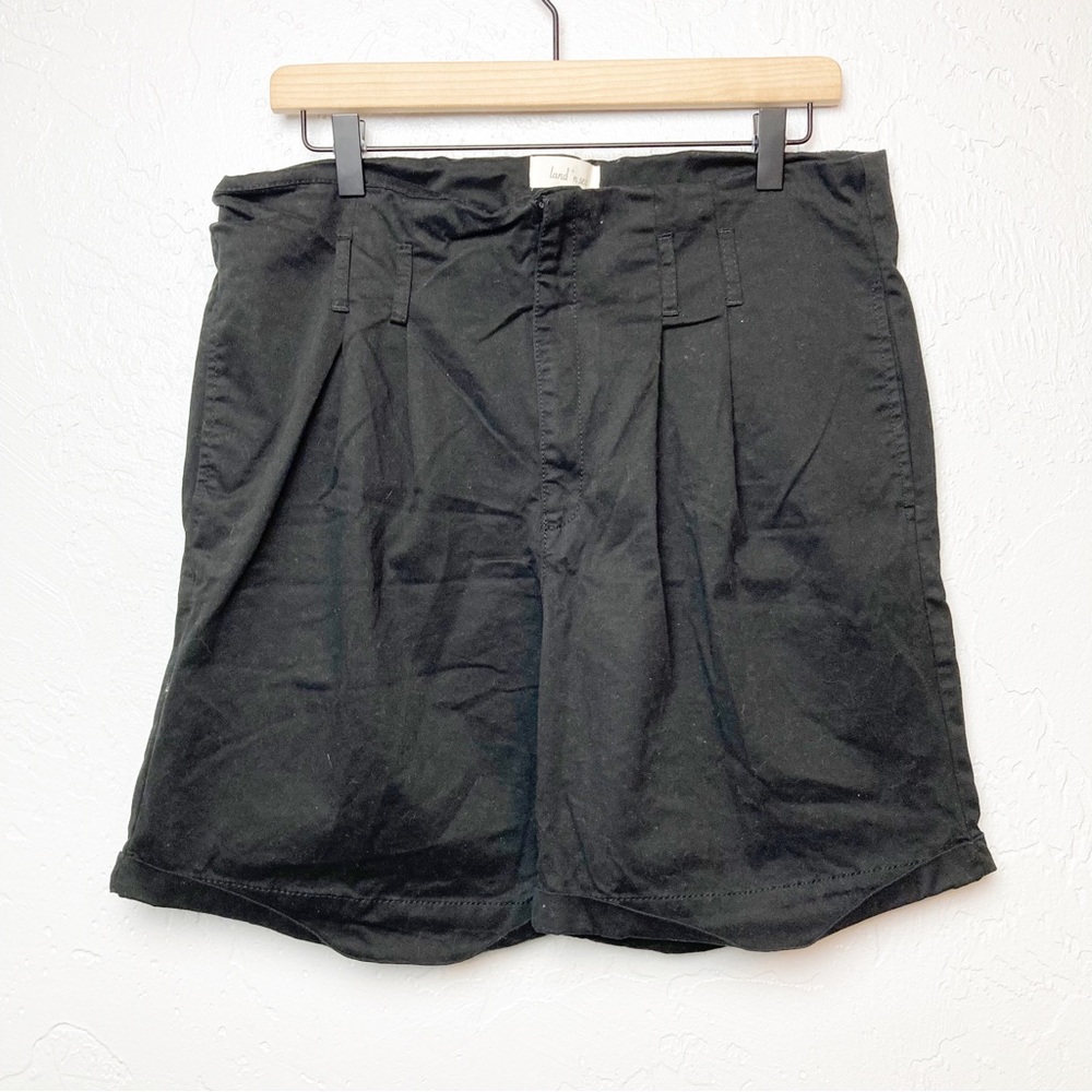 Land n sea black high waist shorts pleated front size 10
